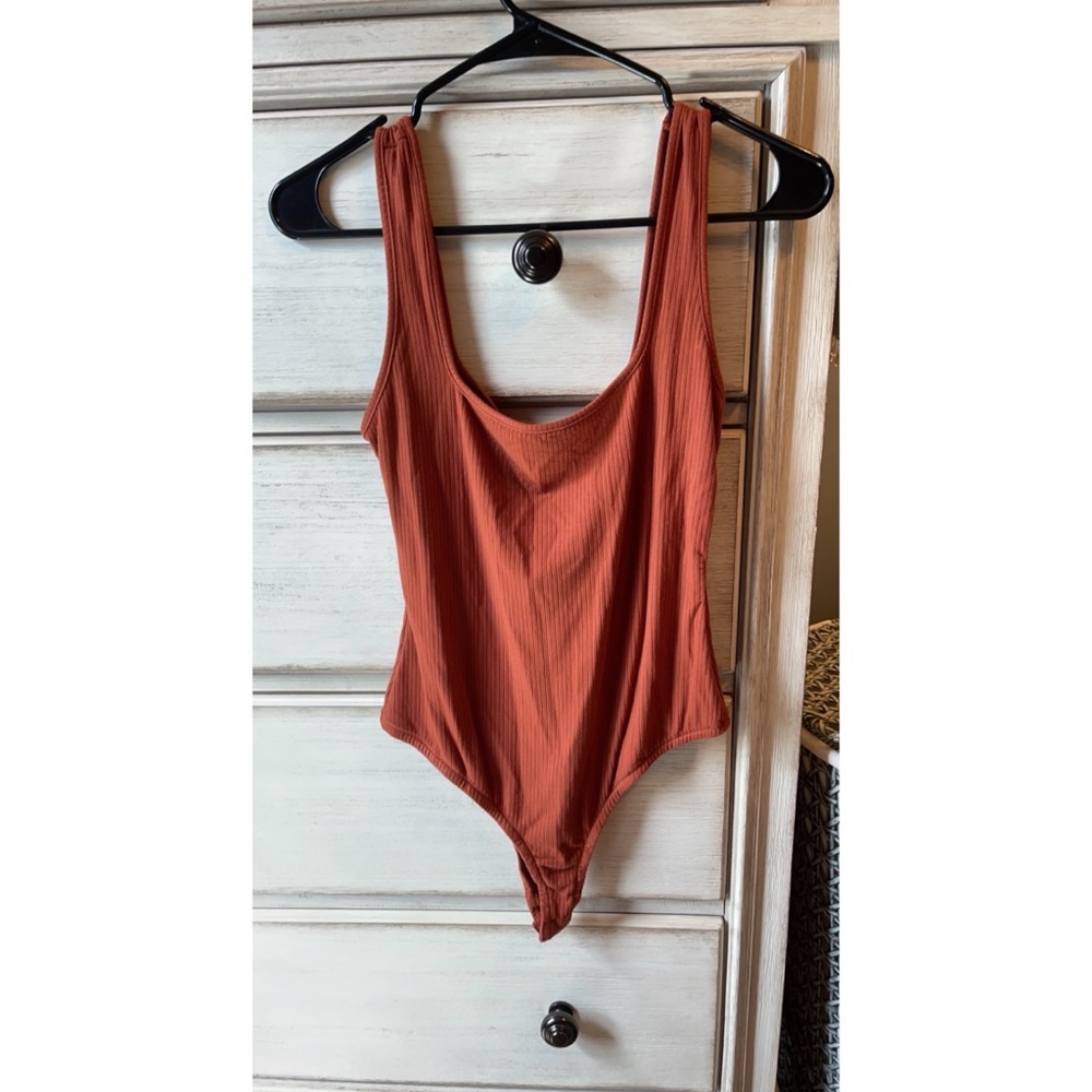 Ribbed bodysuit